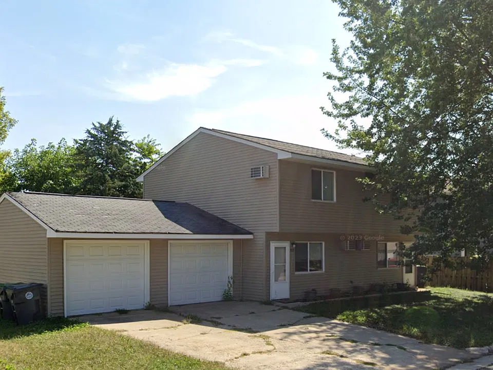 1923 Fanell Dr
