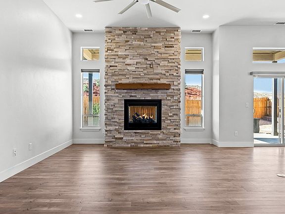 3rd image of 688 Woodworth Ct