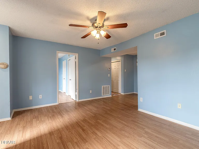 1600 Big Tree Rd #B7 — Photo 5