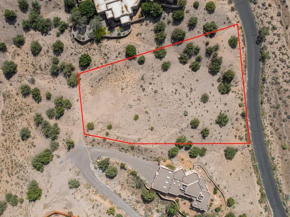 11 Sky Mountain Rd, Placitas, NM 87043