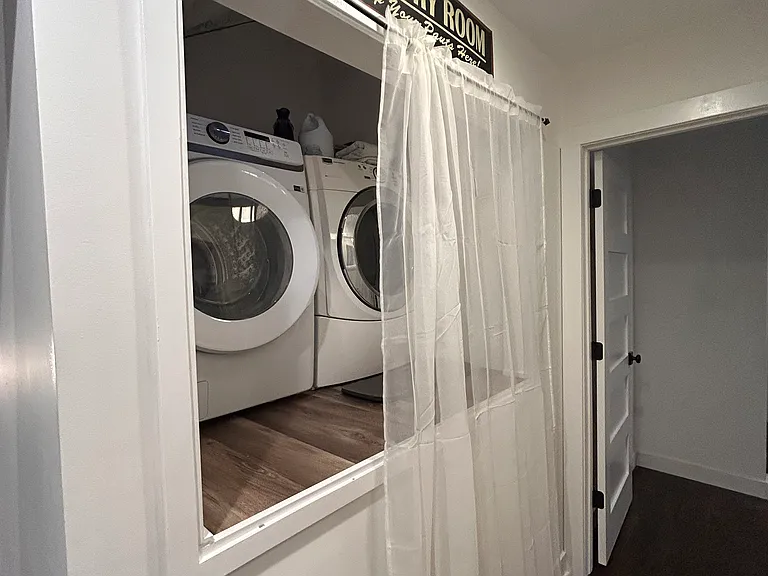 6402 Evanston Ave — Photo 2