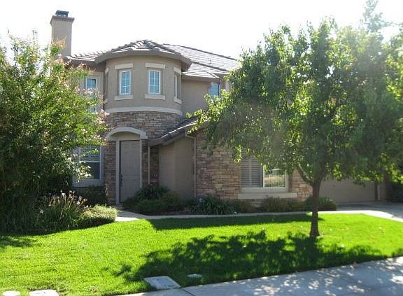 2nd image of 2478 Krameria Ave