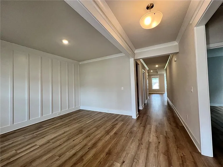 905 Winding Rose Dr — Photo 2