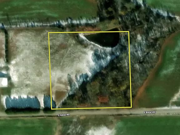 4th image of 3000 E Base Rd