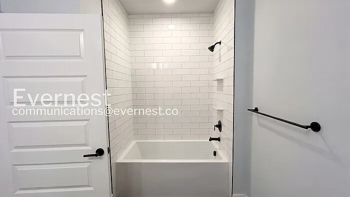 3101 Govalle Ave #110 — Photo 9