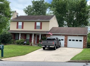 4293 N Woods Trl, Hampstead, MD 21074