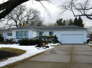 1908 Hull Rd, Sandusky, OH 44870