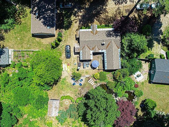 2nd image of 113 Wentworth Rd