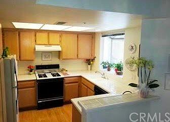 5th image of 10361 Garden Grove Blvd APT 31