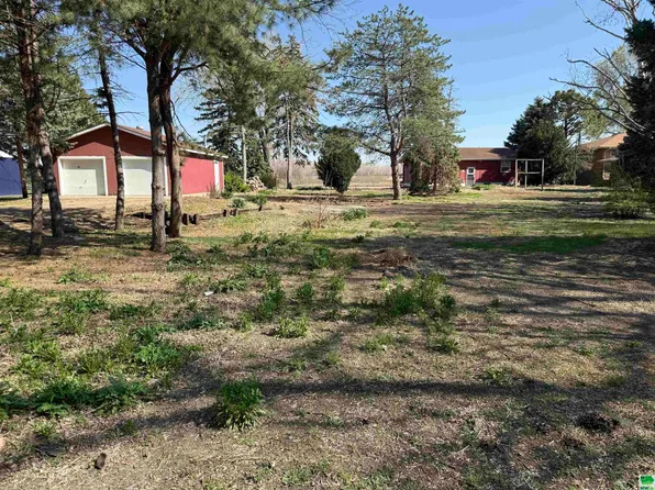 115 Westwood Ln, McCook Lake, SD 57049