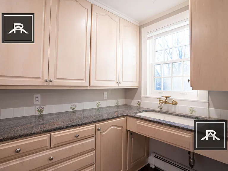 42 Puddingstone Ln — Photo 31