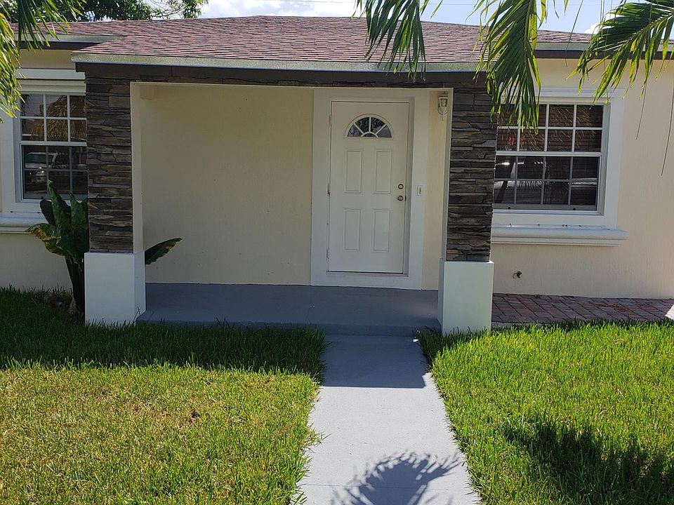 1st image of 10120 SW 170th Ter