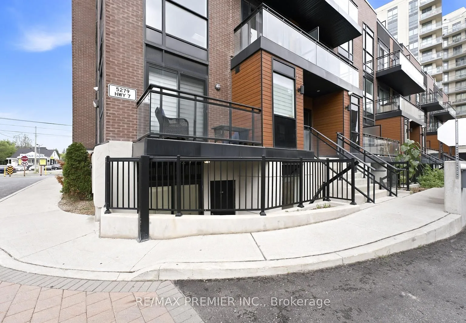 2 bed, $2,200 — Photo 2