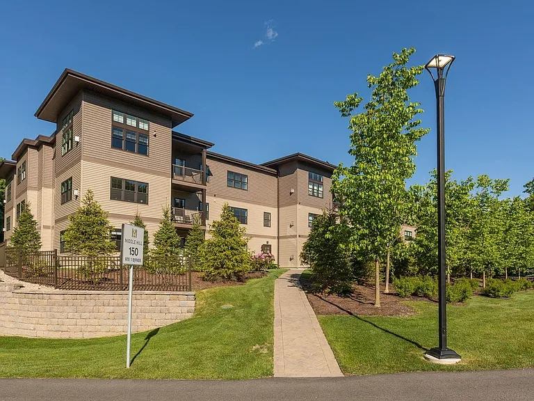 150 Route 1 Byp #101 — Photo 31