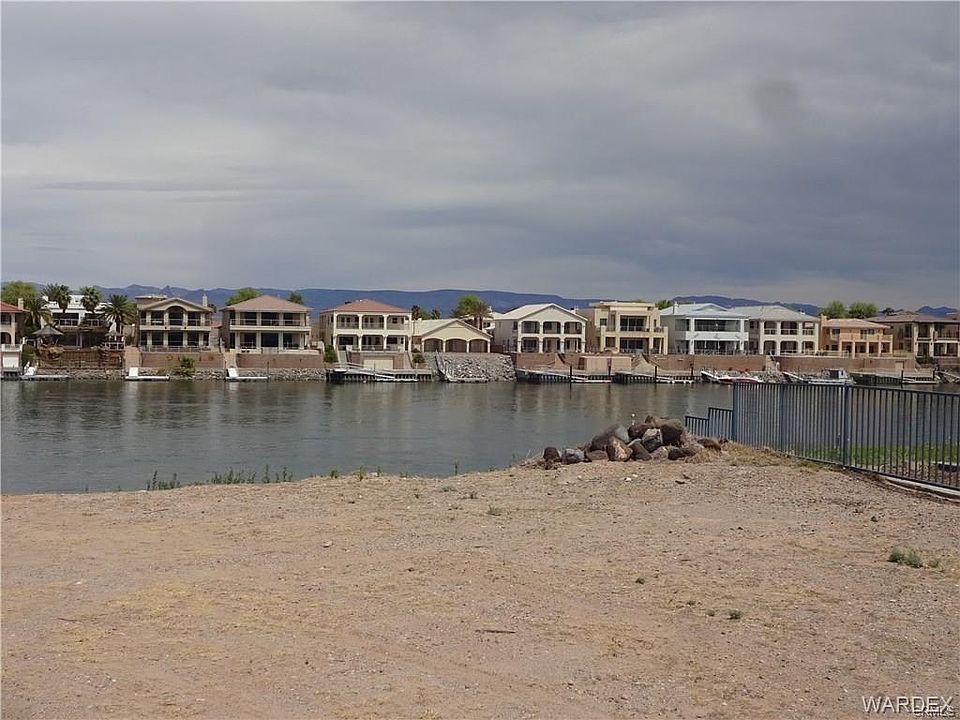 2nd image of 904 Beach Dr