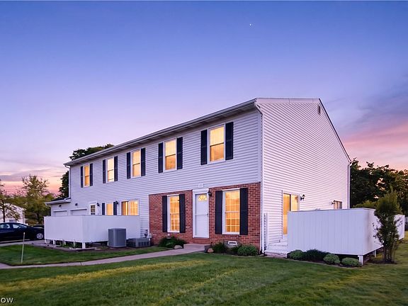 4th image of 17522 Independence Ct #3C