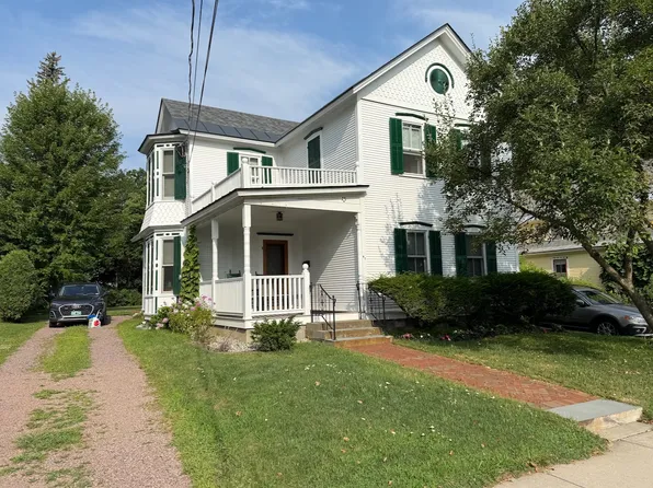 61 Mansfield Ave, Burlington, VT 05401