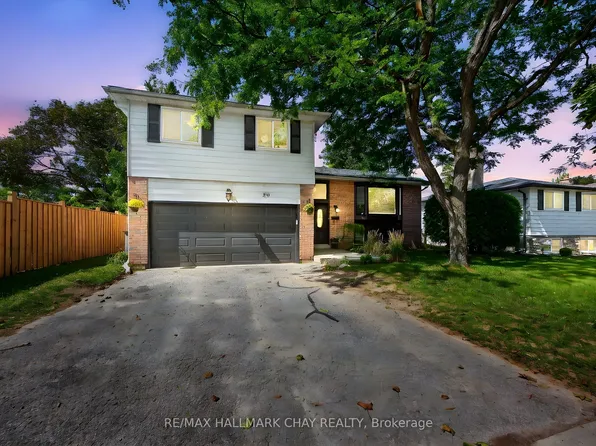 56 Briar Rd, Barrie, ON L4N 3M4