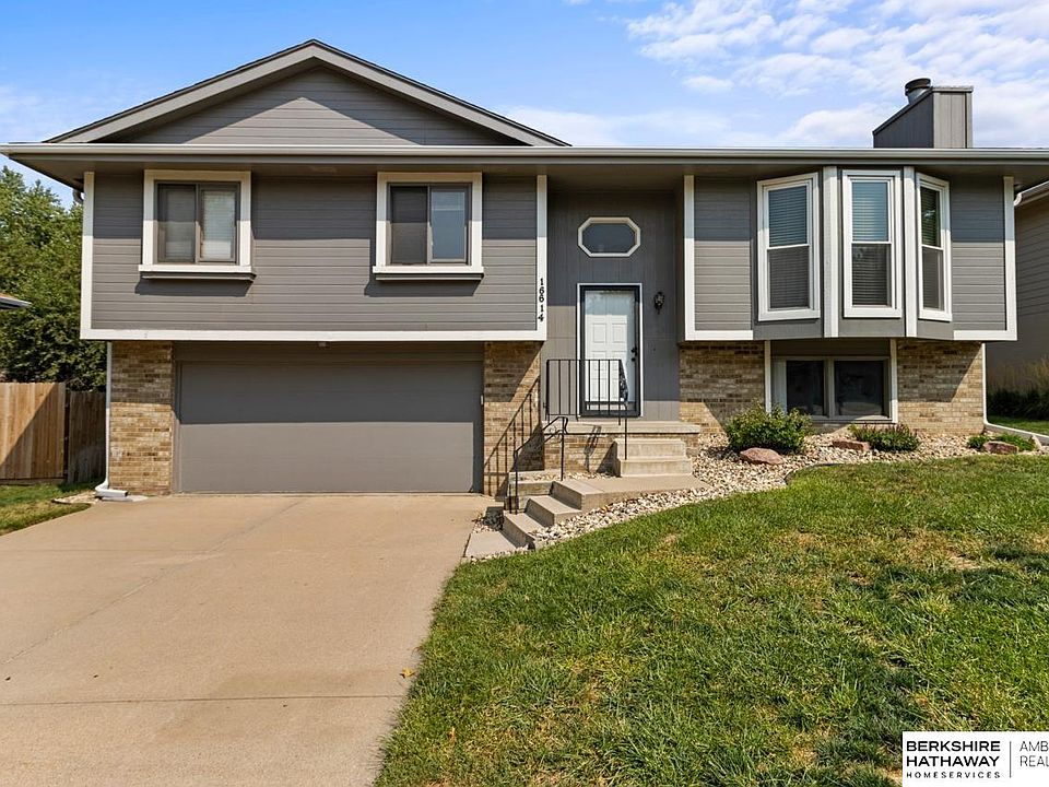 1st image of 16614 Ehlers St