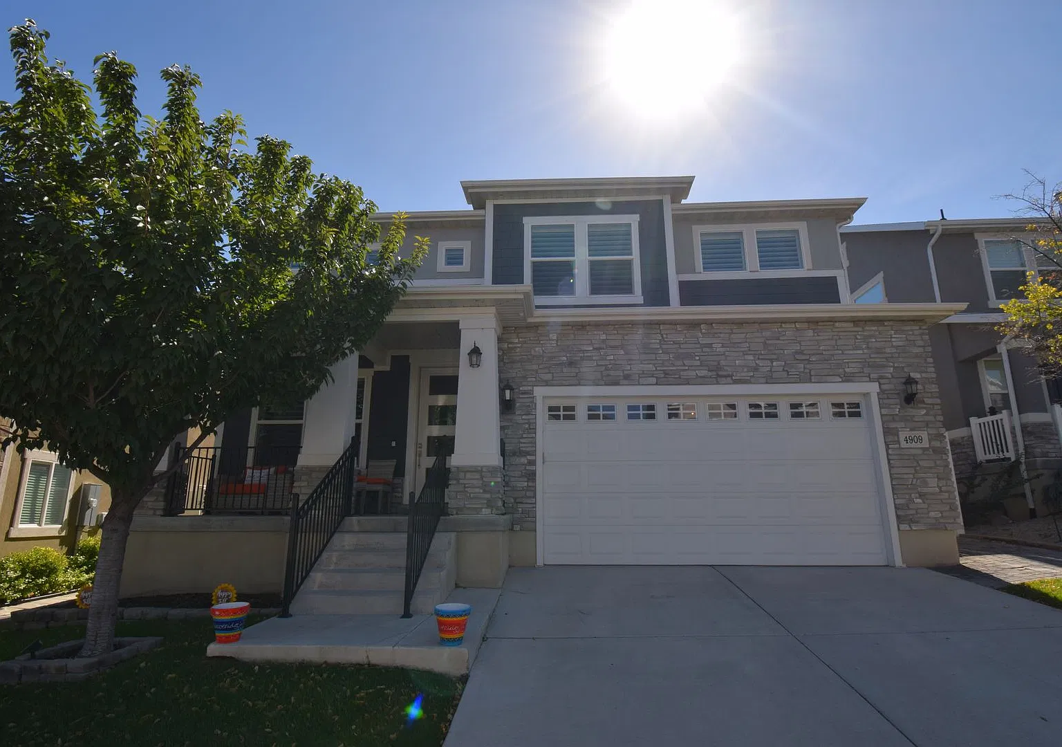 Stunning 5 Bedroom Home in Herriman! — Photo 2