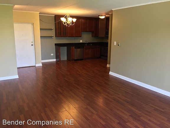 4th image of 560 Lawrence Ave APT 318