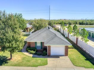 2116 NW 155th St, Edmond, OK 73013
