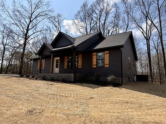 3rd image of 1007 Mount Olive Rd