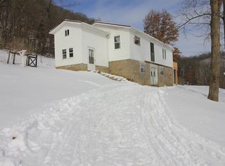 S3753 County Road O, Viroqua, WI 54665