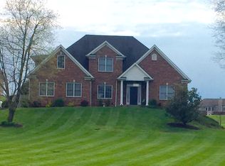 8205 Hidden River Trce, Charlestown, IN 47111