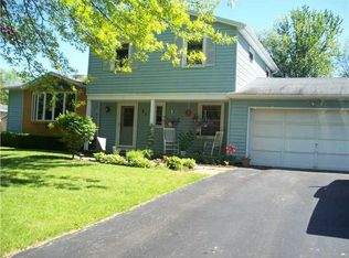 21 Sunny Slope Dr, Hilton, NY 14468