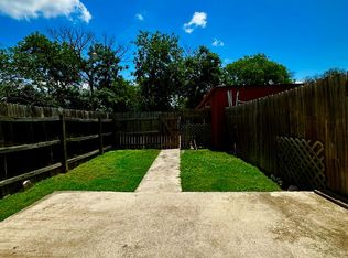 323 A St APT 3, Kerrville, TX 78028