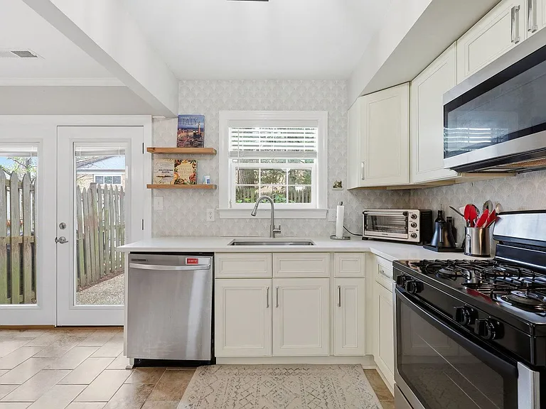 3733 Yorktown Pl — Photo 27