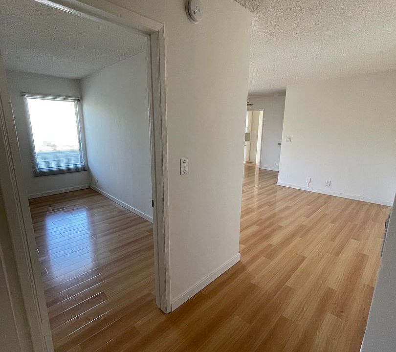 1st image of 1476 S Shenandoah St APT 302