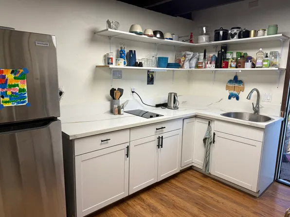 (undisclosed Address), Escondido, CA 92025