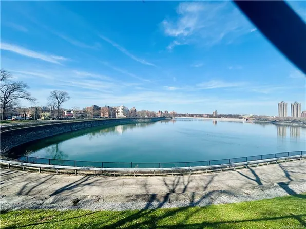 2835 Webb Avenue image 18 of 18