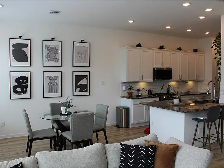 4203 Champlain Way — Photo 17