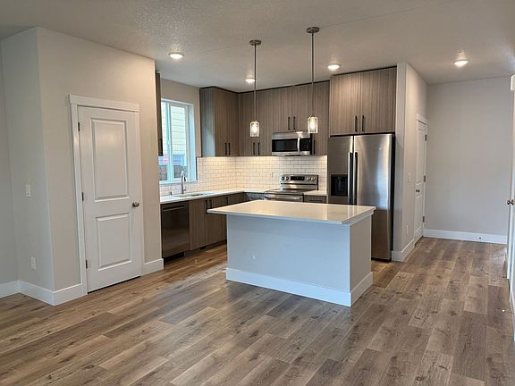4th image of 9701 NE 29th Ave