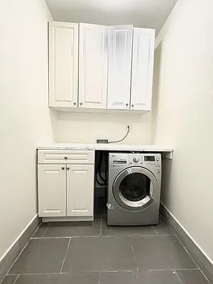 Rented by AZ REALTY NYC LLC | media 17