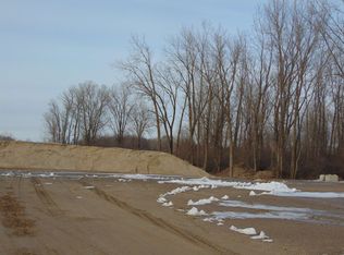 E Pierce Rd, Ithaca, MI 48847