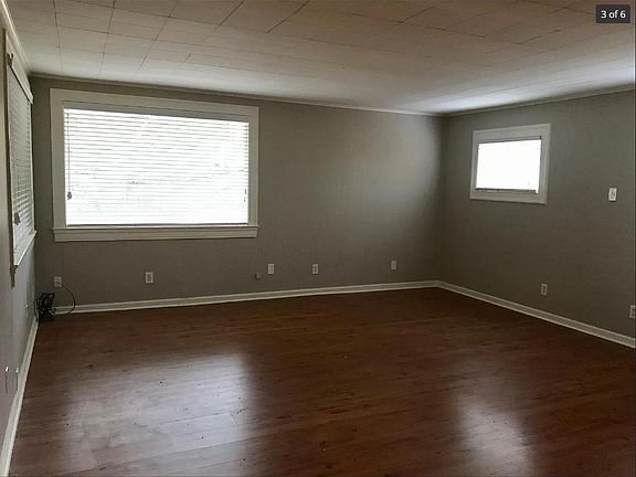 3rd image of 507 Williamsburg Dr APT A