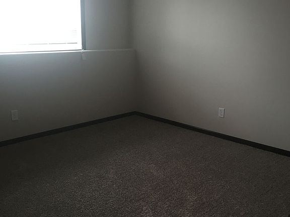 5th image of 907 Eaglewood Ave