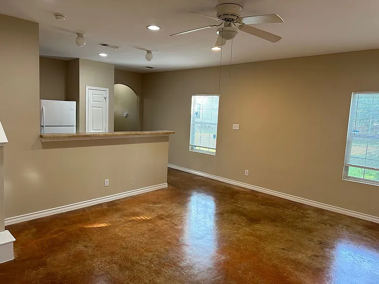 7826 Kingsbury Way — Photo 27