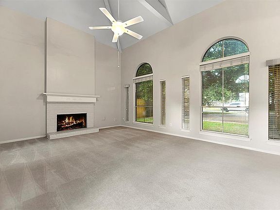 4th image of 12307 Lusterleaf Dr
