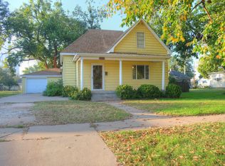 412 W Main St, Cherokee, OK 73728