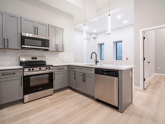 3rd image of 719 Dickinson St #1B