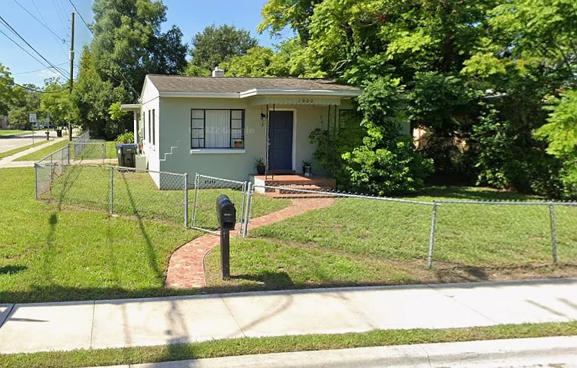 1000 W Miller Ave