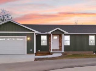 204 Valley View Rdg, Hazard, KY 41701