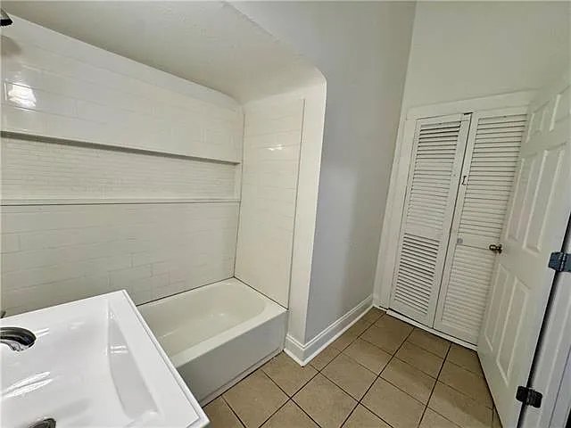 1123 Burgundy St #A — Photo 15