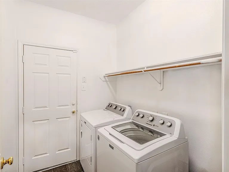 19402 Bear Meadow Ln — Photo 24