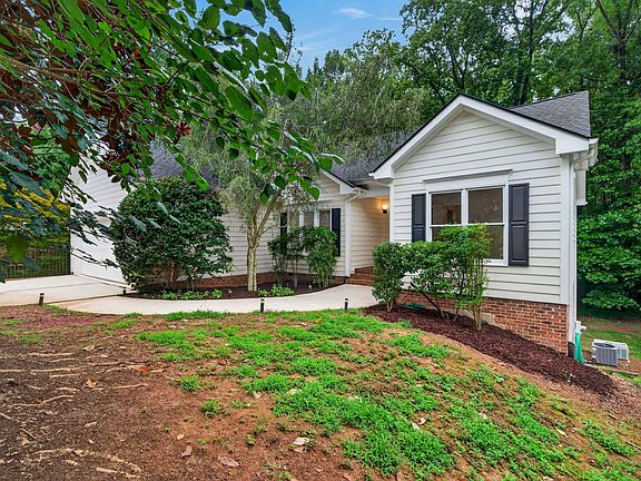 2nd image of 2125 Longwood Dr